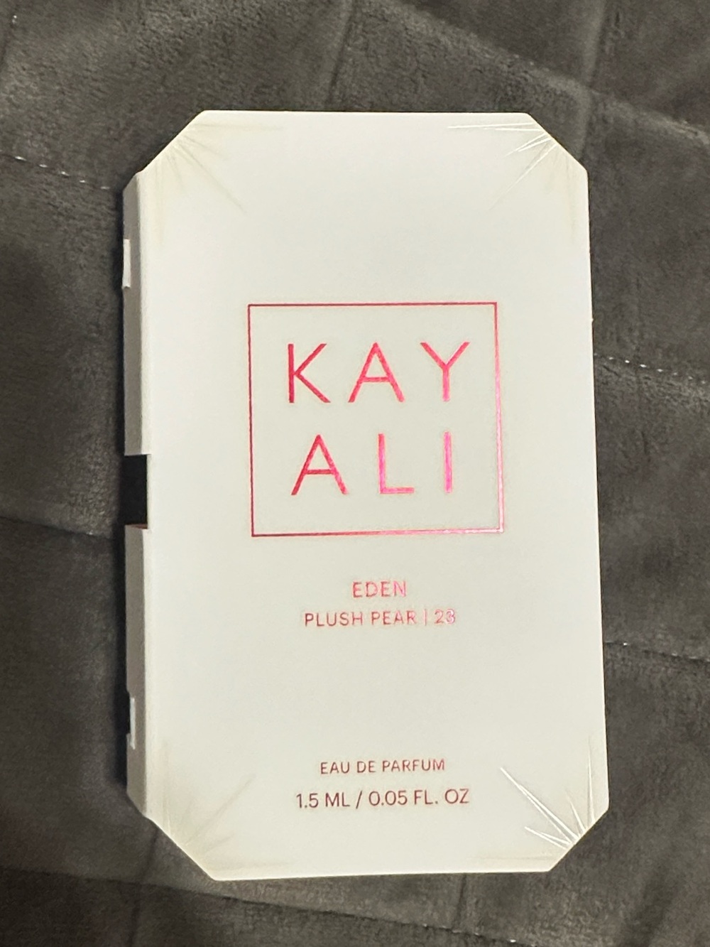 New KAYALI Eden Plush Pear 23 Sample Fragrance